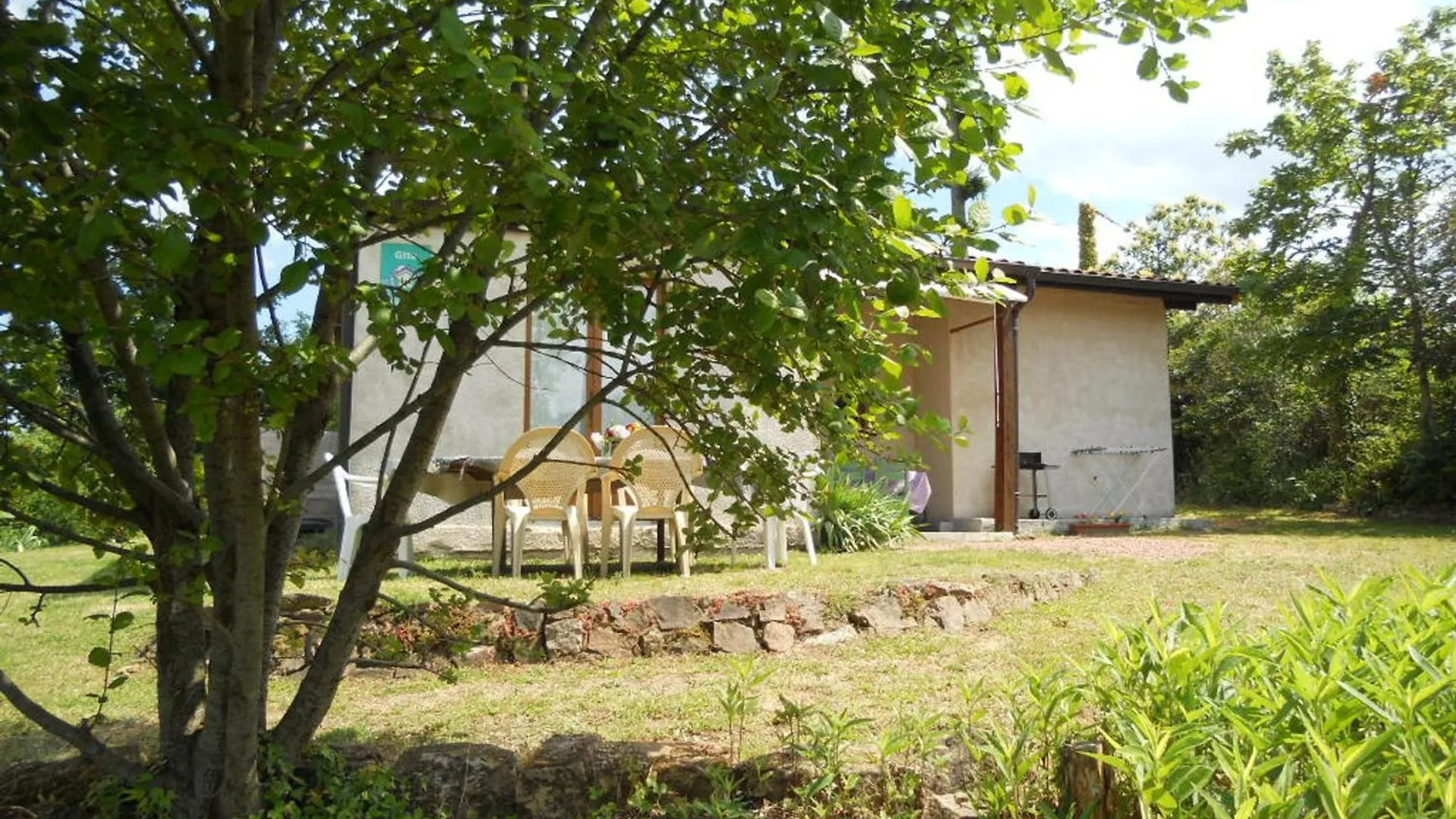 Holiday home Gite Familial Avec Piscine, Jardin Clos Et Jeux Pour Enfants - Saint-Haon-Le-Chatel - Fr-1-496-21 Villa